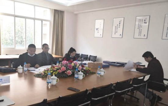 昆明高新區(qū)安監(jiān)局一行到我司進行年終考核工作