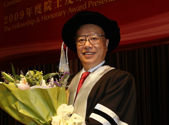 劉友波董事長(zhǎng)設(shè)立的“虎山中學(xué)劉友波教育基金”蓓蕾初綻