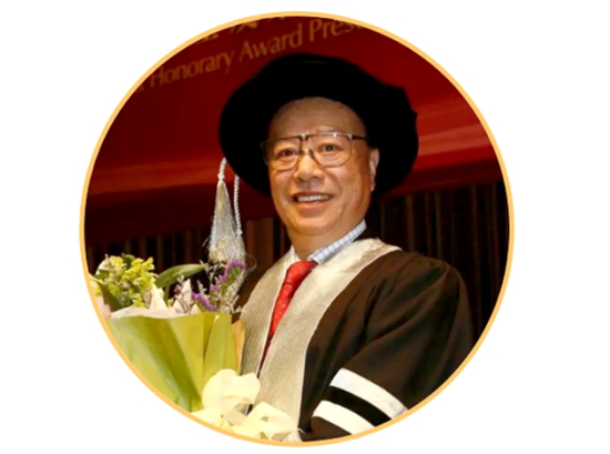 積大制藥劉董事長獲評“昆明市產(chǎn)業(yè)發(fā)展貢獻(xiàn)獎”